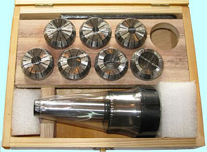 Патрон Цанговый с хвостовиком КМ4  (М16х2,0) с набором цанг ER40 из   7шт (6-25мм) "CNIC" 
