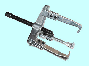 Съемник Винтовой 160х150мм 3 захвата передвижной (TD0704/3) "CNIC" 