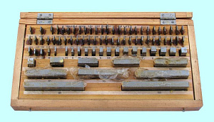 Наборы концевых мер длины № 1, кл.точн.2 (83 меры от 0,5 до 100мм) г.в.1990 