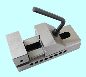 Тиски Станочные 150мм прециз-ые быстрозажимные сталь непов. ход 300мм // и перпенд. 0,005/100 HRС 58-62 "TLX" 